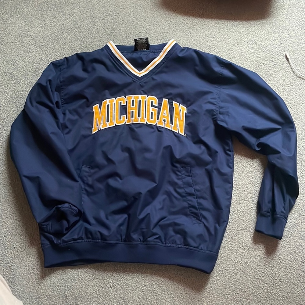 Michigan crew neck polyester NCAA medium